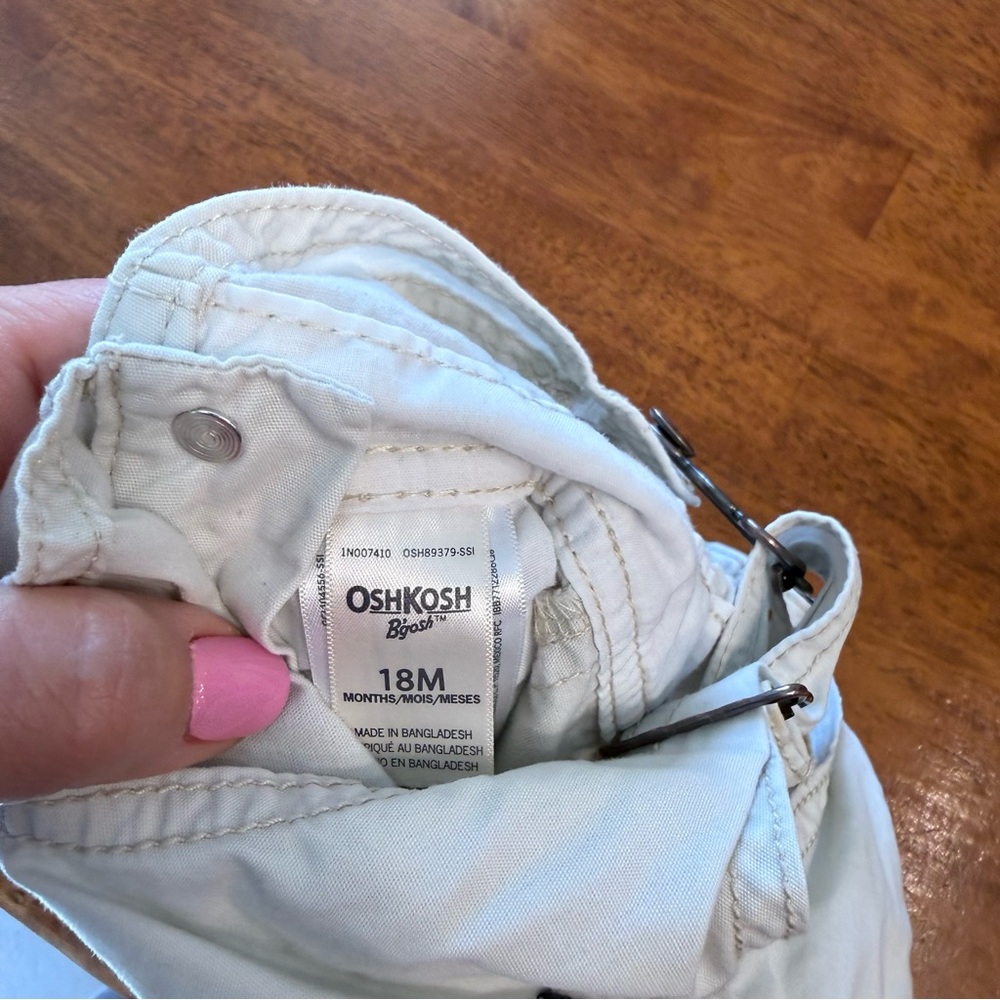OshKosh B'gosh Cream Kids Overalls - Durable Button-Strap Bottoms size 18 months - Picture 5 of 7